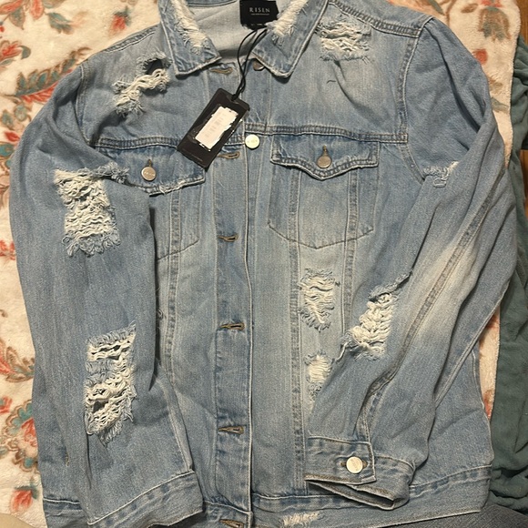 Risen light colored distressed Jean jacket - Picture 2 of 6